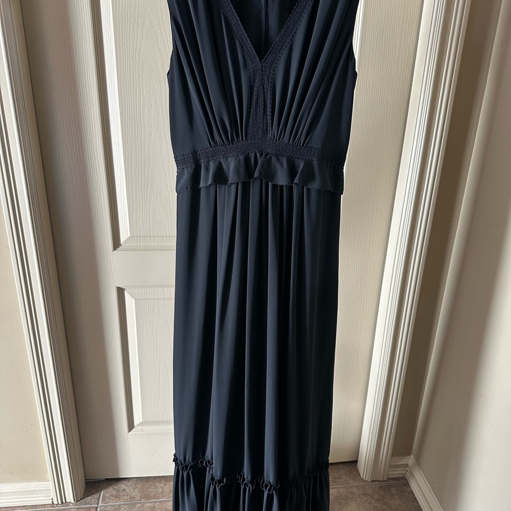Elegant Black Sleeveless Dress